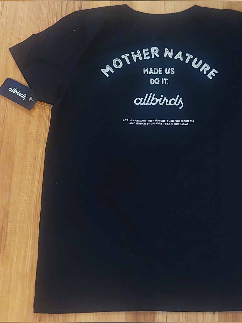 Allbirds Unisex "Mother Nature Made Us Do It" Black Graphic T-Shirt NEW W/Tag